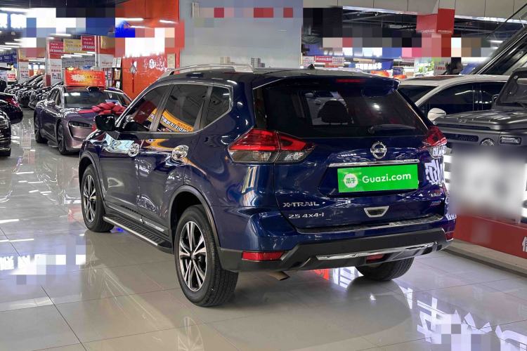 Used Nissan X-Trail 2017 2.5L CVT Leading Edition 4WD
