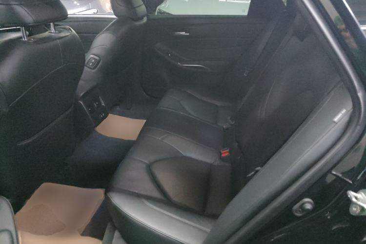 Used Toyota Avalon 2019 2.0L Luxury Edition China VI Standard
