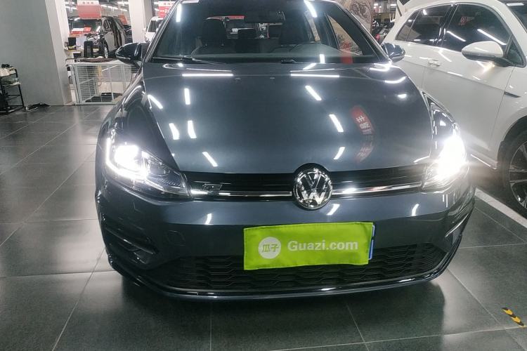 Used Volkswagen Golf 2020 Charming Edition 280TSI DSG R-Line
