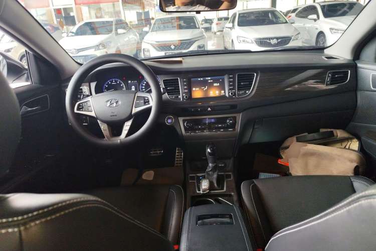 Used Hyundai Mistra 2016 1.6T Automatic Flagship TOP Model
