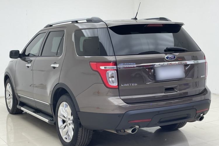 Used Ford Explorer 2013 3.5L Deluxe Model
