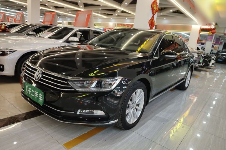 Used Volkswagen Magotan 2019 330TSI DSG Leading Edition China V Standard
