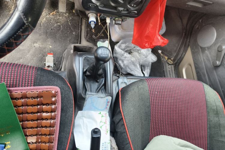 Used Wuling Rongguang 2021 1.5L Extended Basic Window-Sealed 5-Seat L3C Car
