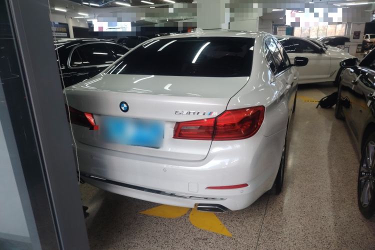 Used BMW 5 Series 2019 Facelifted 530Li Leading Edition Luxury Package
