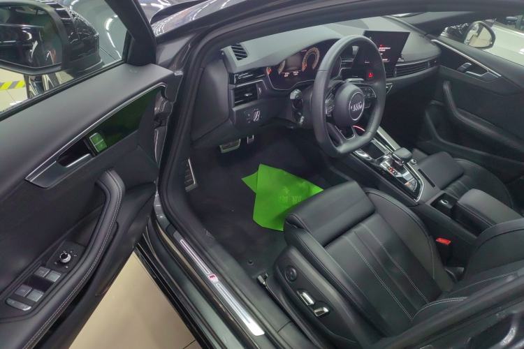 Used Audi A4L 2024 40 TFSI Luxury Dynamic Edition