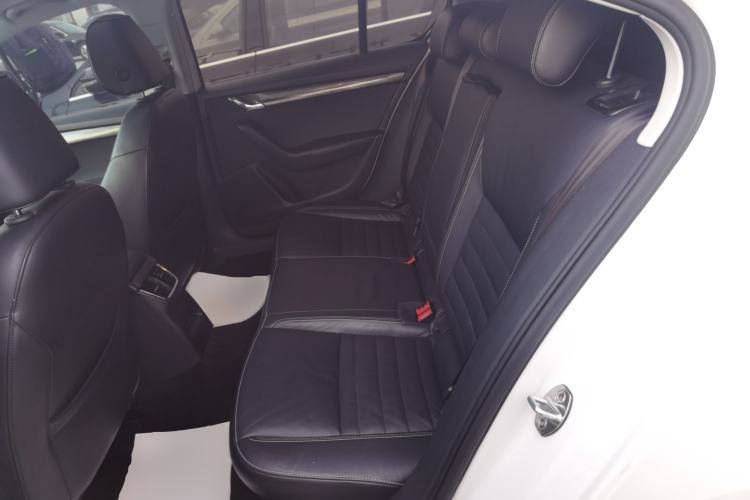 Used Skoda Octavia 2017 1.6L Automatic Smart Drive Edition