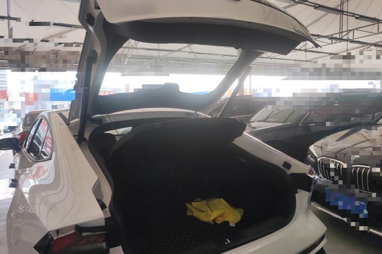 Used Changan UNI-V 2024 1.5T Prestige Edition
