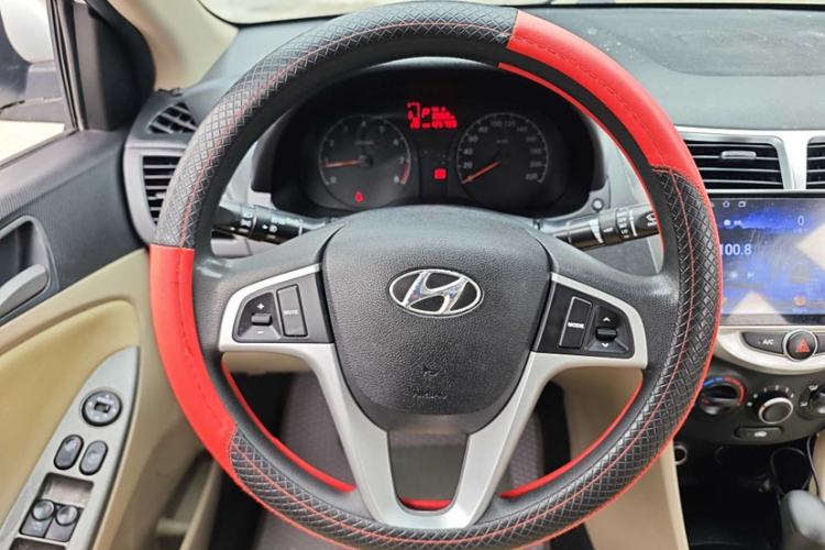 Used Hyundai Verna 2016 1.4L Automatic Smart GLS
