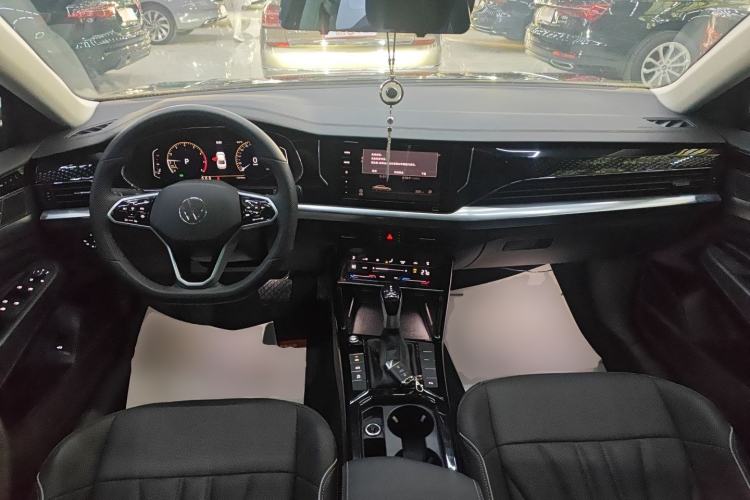 Used Volkswagen Passat 2024 380TSI Dragon Edition
