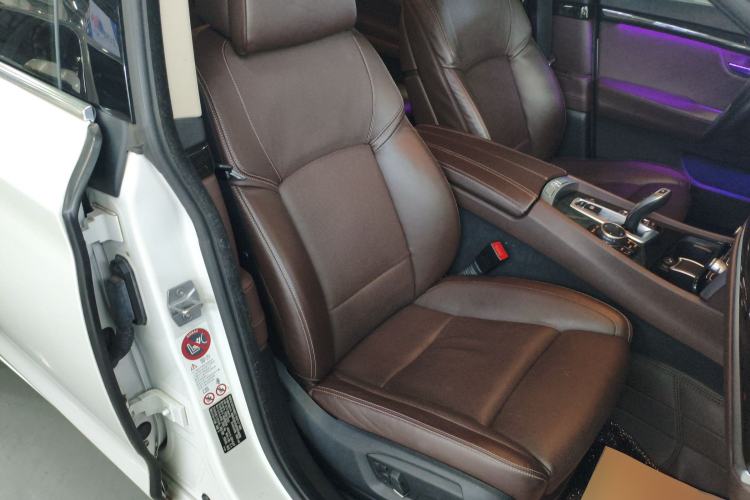 Used BMW 5 Series GT 2014 528i Luxury Edition