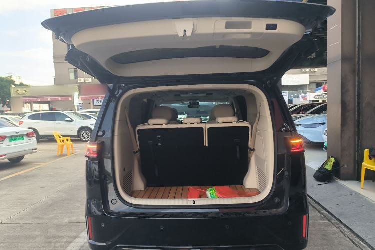 Used VOYAH Dream 2024 PHEV Ultra-Long Range Flagship Edition