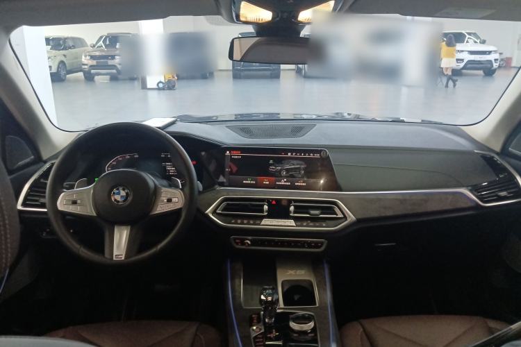 Used BMW X5 2022 Restyled xDrive 30Li Luxury Version M Sport Package