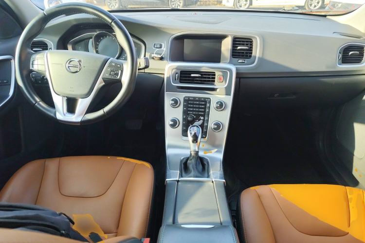 Used Volvo S60 2018 S60L T4 Smart & Ambitious Edition
