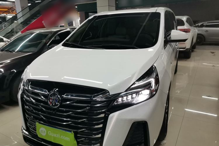 Used Buick GL8 2023 Facelifted Land Cruiser Executive Luxury Version