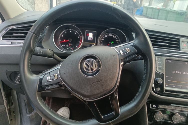 Used Volkswagen Tiguan L 2018 330TSI Automatic Two-Wheel Drive Luxury Edition
