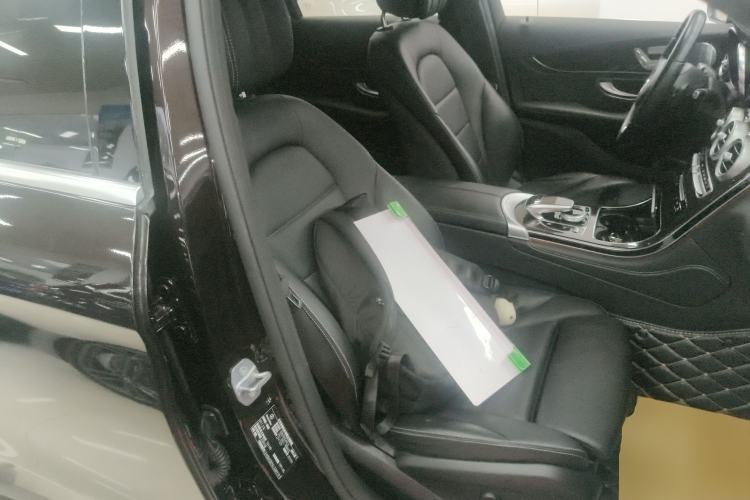 Used Mercedes-Benz GLC 2019 GLC 260 L 4MATIC Dynamic Model
