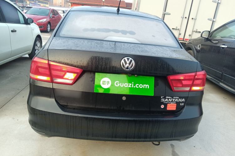 Used Volkswagen Santana 2015 1.6L Manual Fashion Edition
