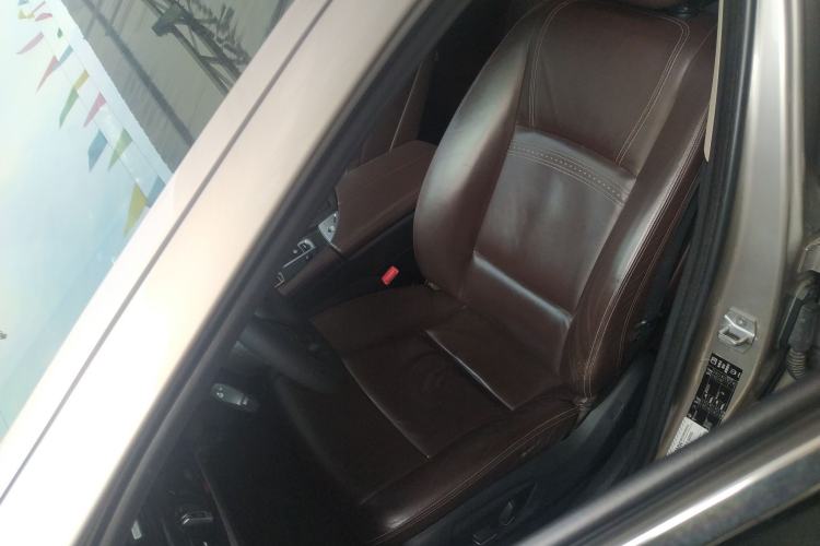 Used BMW 5 Series 2014 525Li Luxury Design Package
