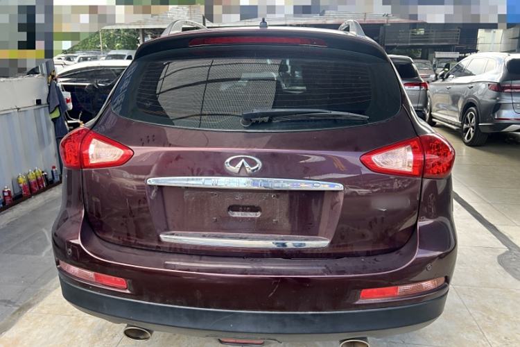 Used Infiniti QX50 2013 2.5L Two-Wheel-Drive Elegant Edition
