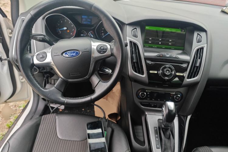 Used Ford Focus 2012 Hatchback 1.6L Automatic Fashion Edition
