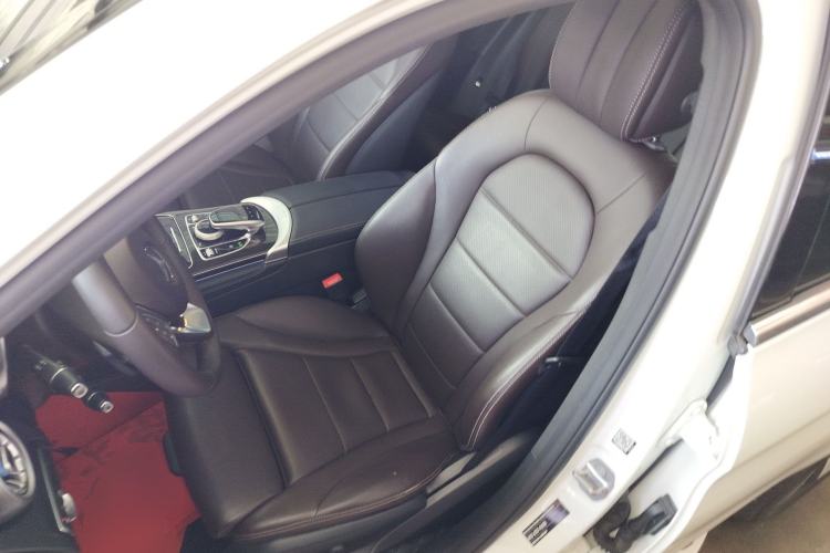 Used Mercedes-Benz GLC 2017 GLC 260 4MATIC Luxury Model
