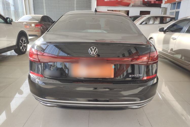 Used Volkswagen Passat 2022 330TSI Elite Edition Custom Version
