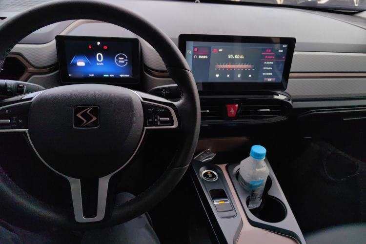 Used SOL E10X 2021 302 km Range Fashion Edition 30.2 kWh
