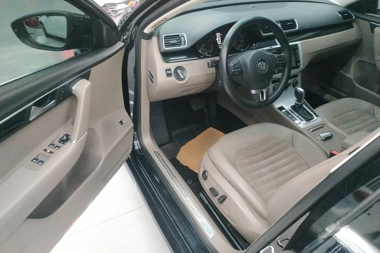 Used Volkswagen Magotan 2015 Facelift 1.8TSI Luxury Model
