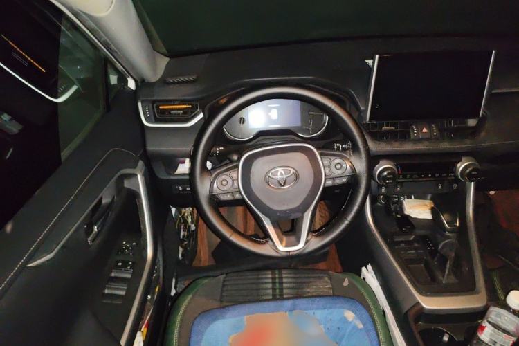 Used Toyota RAV4 2021 2.0L CVT Two-Wheel Drive Fashion PLUS Edition