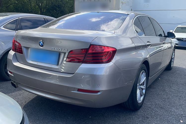 Used BMW 5 Series 2014 520Li Elegant Model
