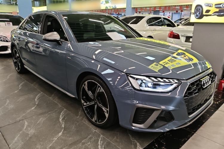 Used Audi A4L 2022 40 TFSI quattro RS Performance Package
