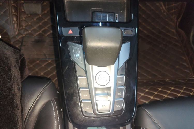 Used BYD Yuan New Energy 2019 EV360 Smart Connect Enjoyment Model
