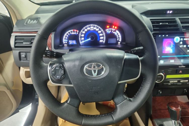 Used Toyota Camry 2013 2.0G Comfort Edition
