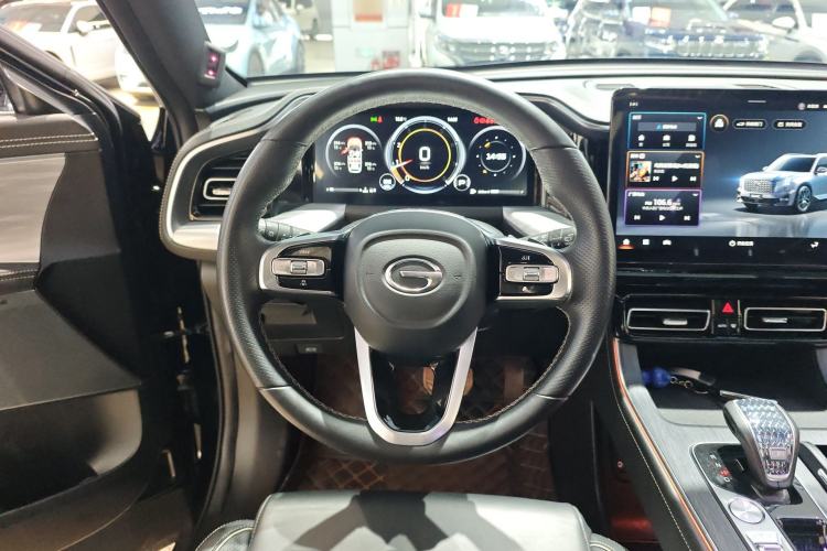 Used GAC Trumpchi GS8 2022 Flagship Series 2.0 TGDI Four-Wheel Drive Luxury Smart Connectivity Version (7 Seats)
