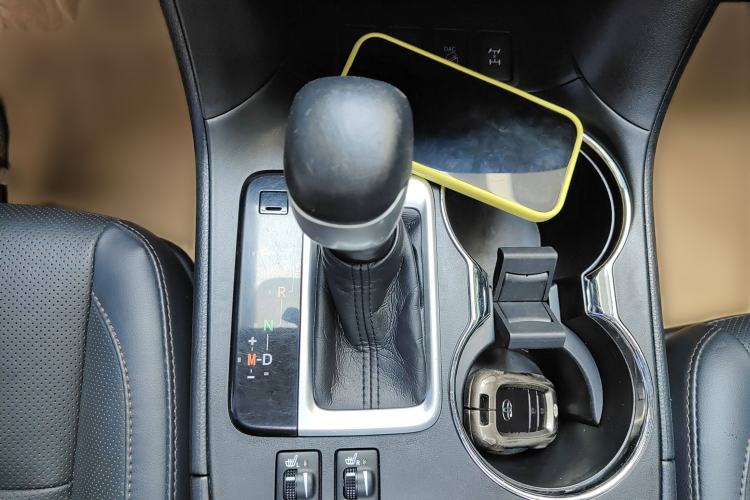 Used Toyota Highlander 2018 2.0T Four-Wheel Drive Luxury Version 7 Seats China VI Standard