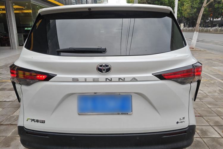 Used Toyota Sienna 2024 2.5L Hybrid Comfort Edition