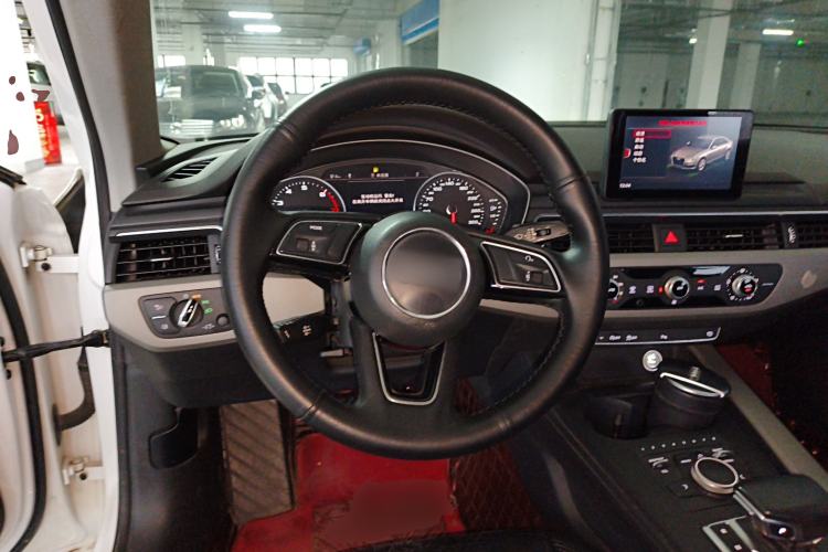 Used Audi A4L 2018 30th Anniversary Edition 40 TFSI Trendy Model
