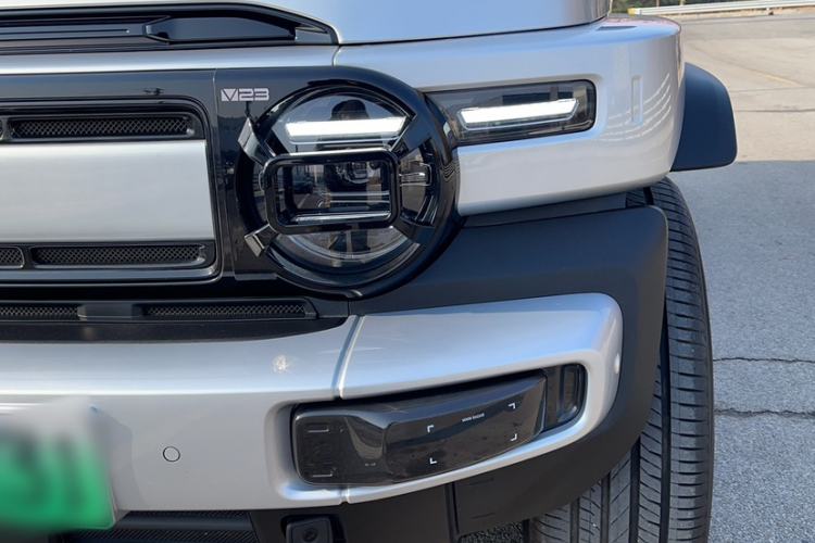 Used  V23 2025 501 Four-Wheel Drive Intelligent Driving Version
