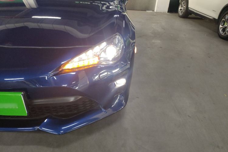 Used Toyota 86 2017 2.0L Manual Luxury Edition
