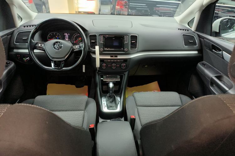Used Volkswagen Sharan 2016 280TSI Enjoyment Model 7-Seater
