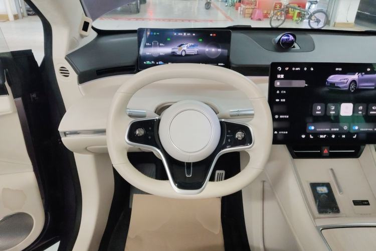 Used Hima Luxeed R7 2025 Range-Extended Version 251 km Max
