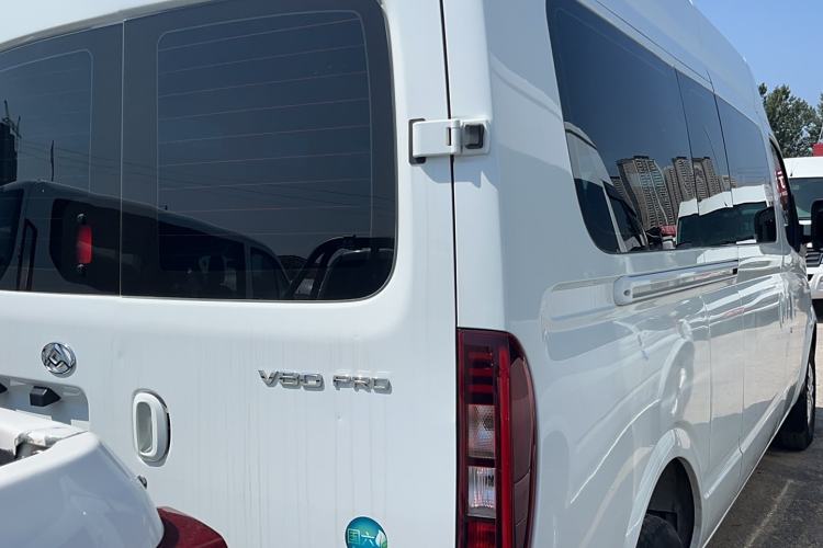 Used SAIC MAXUS Xintu V80 2024 Aotuntong 6MT Long-Wheelbase Mid-Roof Model 147 Ps 6/7/8/9-Seater
