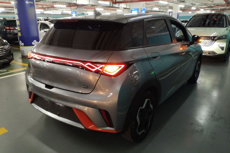 Used BYD Dolphin 2021 405 km Fashion Edition
