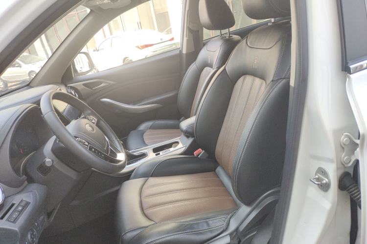 Used BYD Song 2016 GaiShi Edition 1.5TID Automatic Elite Model
