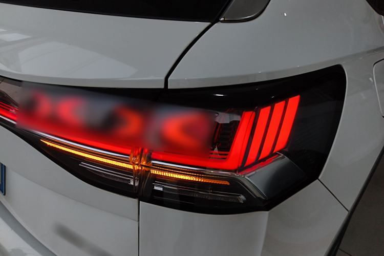 Used Volkswagen Tayron 2023 300TSI Two-Wheel-Drive Luxury Plus Advanced Edition
