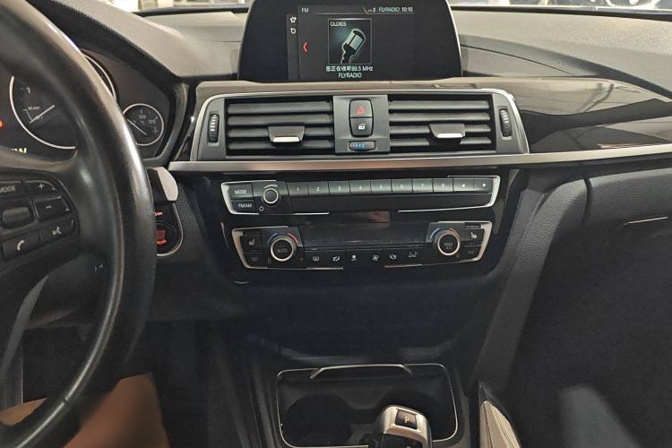 Used BMW 3 Series 2018 320Li Fashion Model
