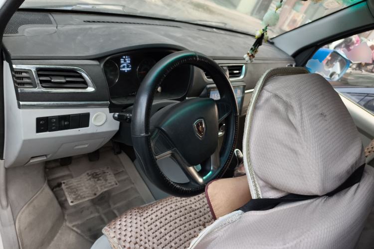 Used Jinbei New Hiace X30L 2018 1.5L Box Truck Wealth Edition DLCG14