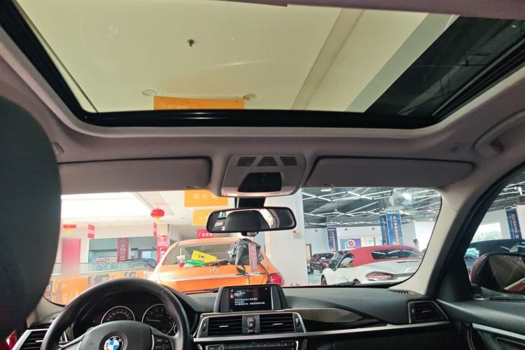 Used BMW 3 Series 2016 320Li Ambition Model
