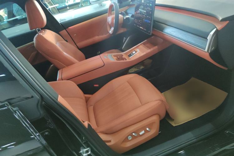 Used ONVO L60 2024 60 kWh All-Wheel Drive
