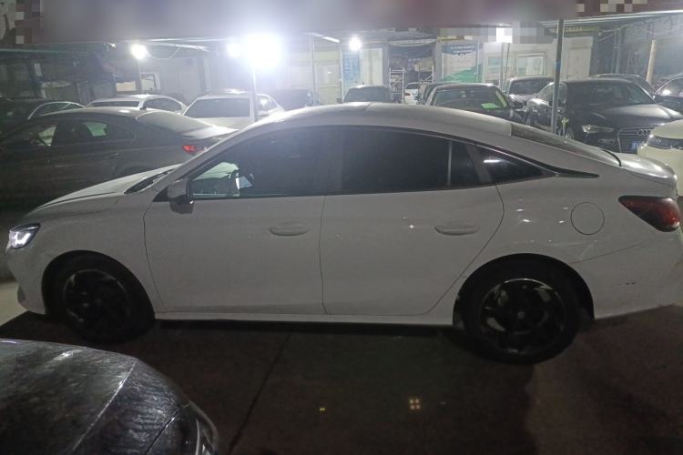 Used MG 5 2023 180 DVVT CVT Luxury Edition
